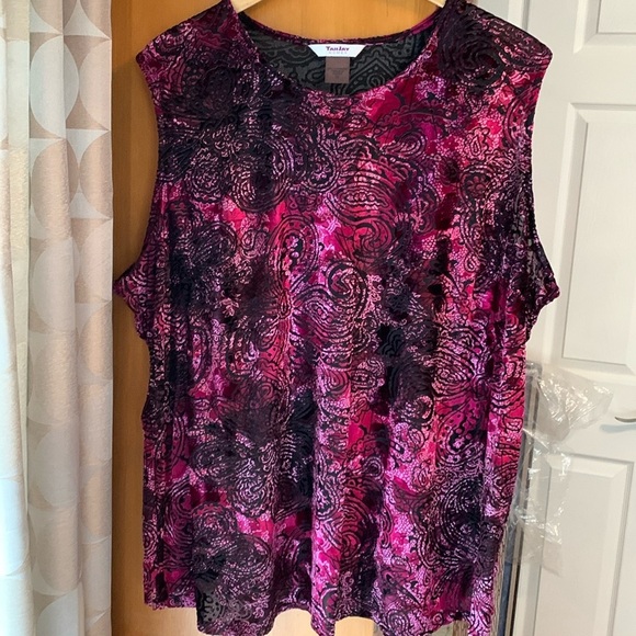 Tank Top Velvet Texture 2X - Picture 2 of 7